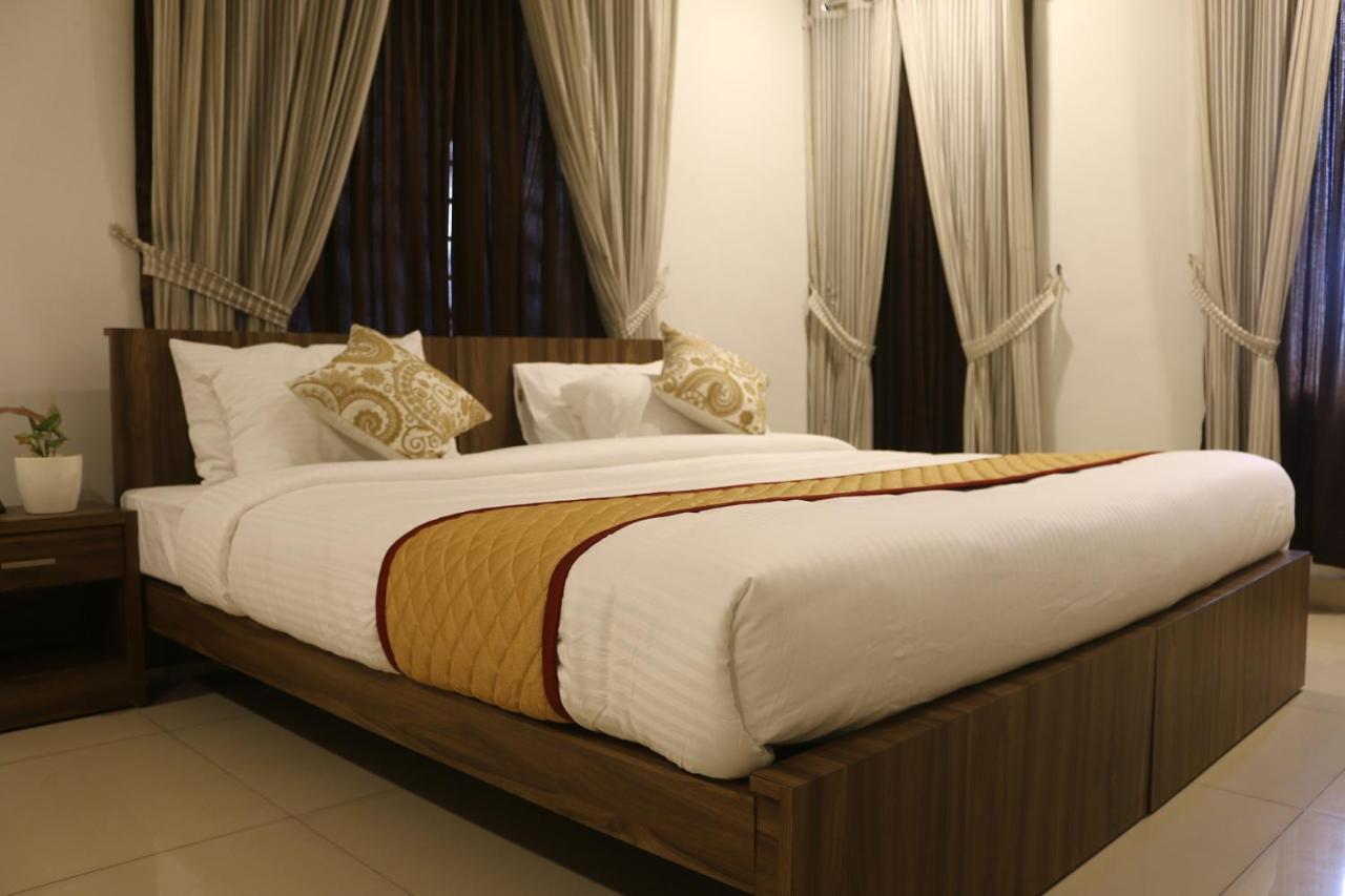 The Rubis Kottakkal Exterior foto